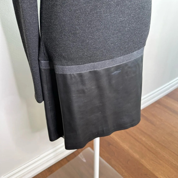 Theory drop-waist LS dress with leather skirt Sz. M - Picture 6 of 6
